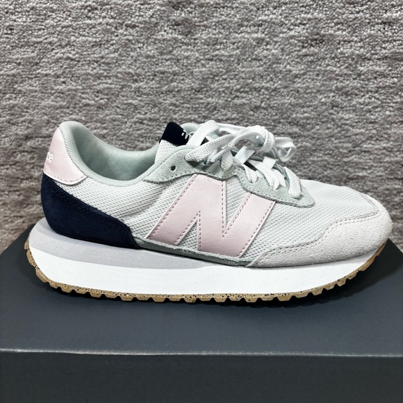 New Balance Women Sz 6 237 Grey Pink Blue WS237PGP Casual Hip Walking - Picture 3 of 8